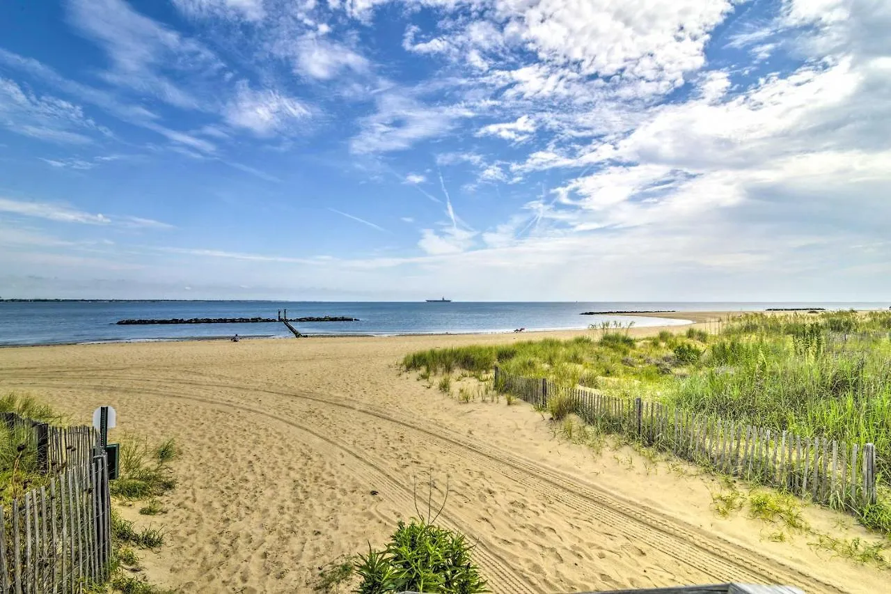 Inviting Norfolk Family Retreat 1 Block To Beach! Villa 0*,  United States